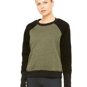 Alo Yoga deck long sleeve